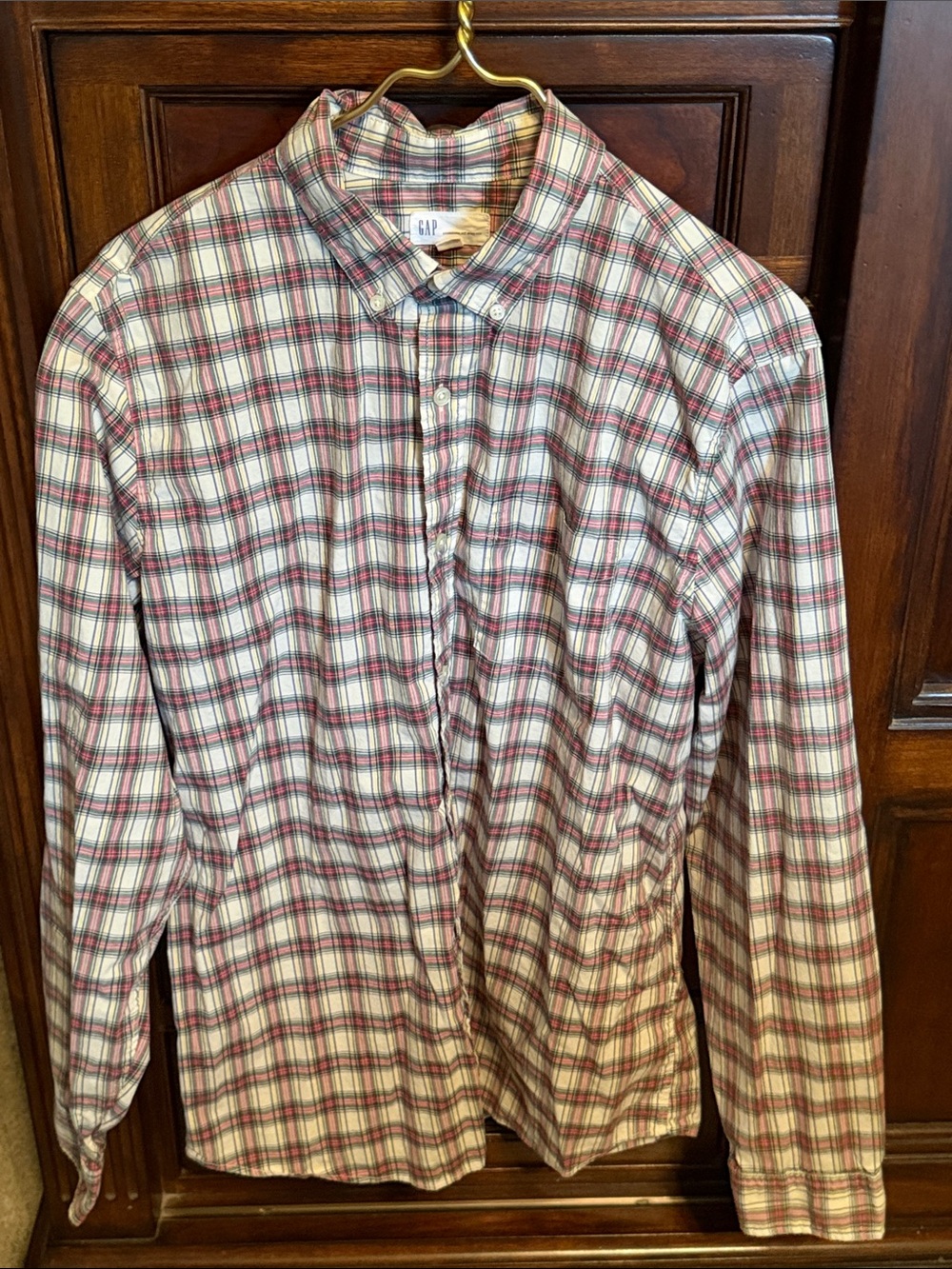 GAP Men's Button-Down Plaid Shirt